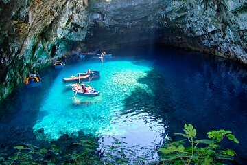 Melissani Lake and Myrtos Beach Privet Tour