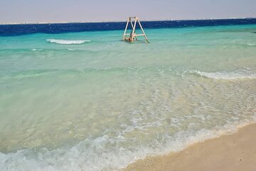 New Magawish Island by Luxury Boat with Lunch and Water Sports