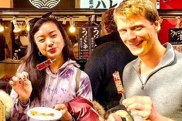 Tsukiji Private Tour: Taste your favorite food from 460 stalls!