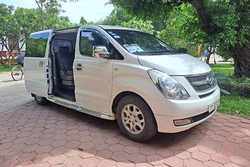 Private Taxi from Siem Reap to Phnom Penh with Speak English