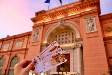 Wonders of Ancient Egypt: Giza Pyramids and The Egyptian Museum