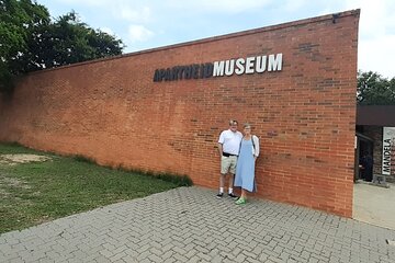 Nelson Mandela Private Tour in Apartheid Museum