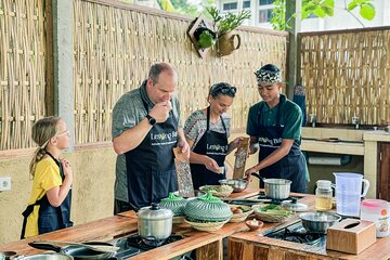 Balinese Authentic Cooking Class and Sightseeing in Ubud