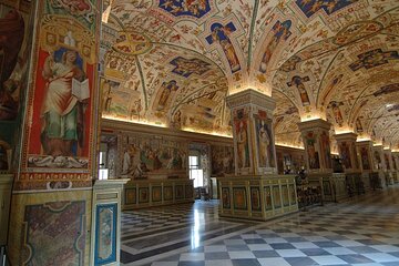 Private Transfer from Rome Hotels to Vatican and Colosseum