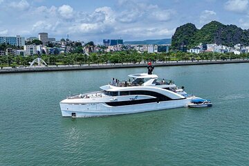 Explore Halong Bay or Bai Tu Long Bay on Luxury Saquila Yacht 