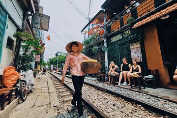 3 Hours Hanoi City Walking Tour with Optional Train Street