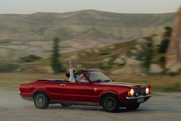 Private Cappadocia Sunset Tour with Classic Vintage Car 