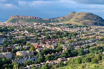 Scottish Nature Reserve Hike with 360 View Over Edinburgh