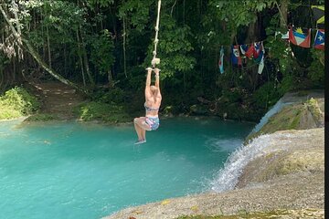 Dunn's River Falls and Blue Hole Day Tour