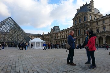 The Louvre for the first time. A Private Guided Tour