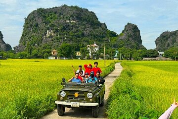 Hanoi: Discover Ninh Binh’s Beauty & Culture by Jeep, Boat Trip 