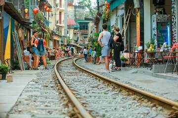 Hanoi Private Train Street Walking Tour with Local Guide