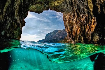 Capri Boat Tour of the Caves with Free Time from Naples