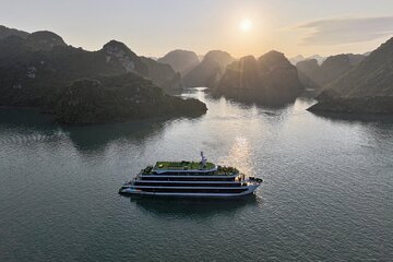 2D1N in Lan Ha Bay Escapade Night with Venus Cruise from Hanoi