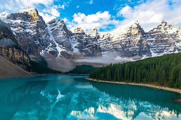 Banff to Lake Louise/Moraine Lake sightseeing transfer