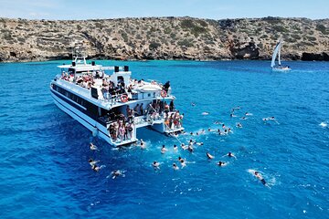 3 Hours Boat Party with 2 Live DJs in Mallorca 