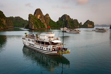 Garden Bay Classic 2-day Bai Tu Long Serene Voyage