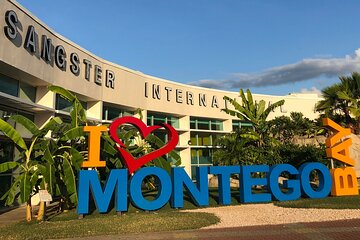 Private Montego Bay Airport Transfer to Hotels in Montego Bay