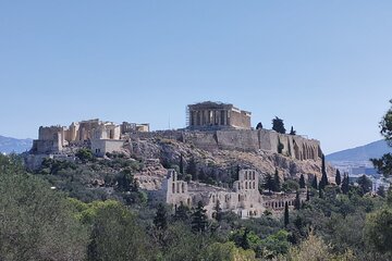  Picturesque Paths in Athens for your Social Media