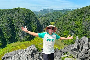 HaNoi-Ninh Binh Daily Tour: Hoa Lu, Mua Cave, Tam Coc, Bich Dong 