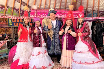 Dine with Kazakh Nomads: Terelj & Chinggis Khaan Adventure Awaits