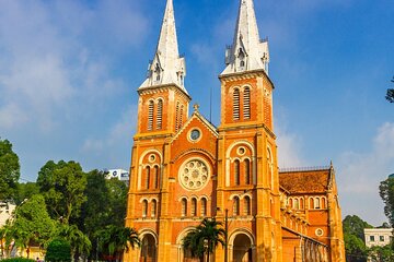 12-Day Epic Vietnam Group Tour: Hanoi, Halong Bay & Beyond