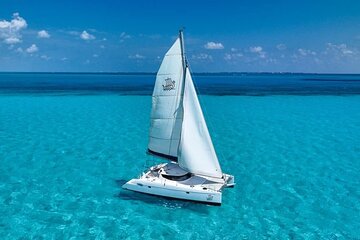  Isla Mujeres VIP Premium Catamaran Transport & Dock fee Included