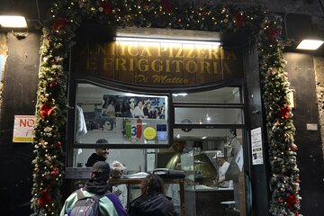 Old Town Naples: The Story of Real Pizza City Explroration Game