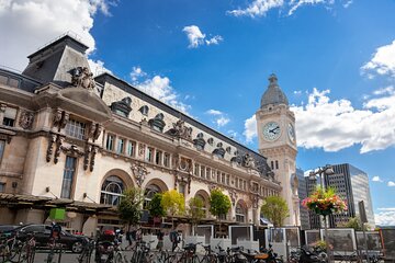 Transfer Paris Trainstation to Paris Hotel, fluent English driver