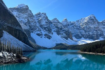 Shared Lake Louise and Moraine Lake Tour