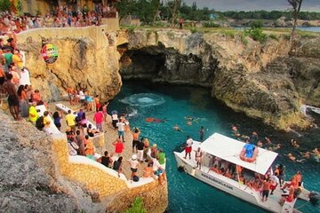 Rick's Cafe Sunset Private Tour from Montego Bay/ Falmouth