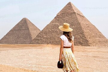 From Hurghada: Cairo Tour, Pyramids & Museum with ticket By Bus