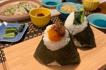 Tokyo Onigiri & Tonjiru Leaning Experience+ Grocery Store Tour