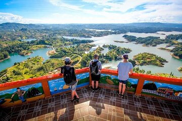 Private Tour to Guatapé & Local Family Coffee Farm!