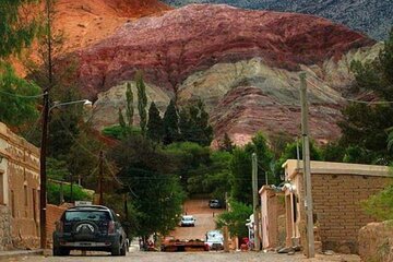 Excursion to Humahuaca & Purmamarca with 7-color Hill, from Salta