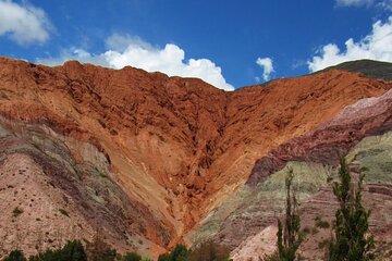 Humahuaca, 7-color Hill & round trip transfers airport - hotel in Salta