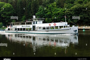 One-hour Cruise with Fragrant Coffee and Traditional Dessert