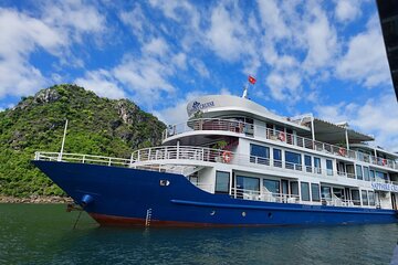 Sapphire Luxury Cruise on Lan Ha Bay 2 Days 1 Night