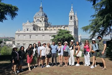 Madrid Essential: Historic Center, Plaza Mayor & Royal Palace