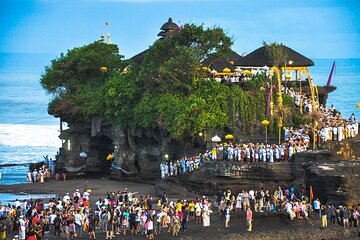 All-Inclusive Private Ubud and Tanah Lot Temple Tour