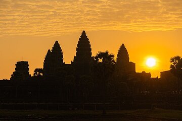  Angkor Wat: Small-Group Sunrise Tour: Siem Reap