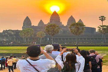  Angkor Wat Sunrise & Major Temples Within Local Tour Guide