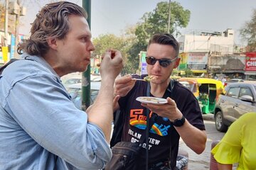 Old Delhi Street Food Tour – Explore Spices in Chandni Chowk