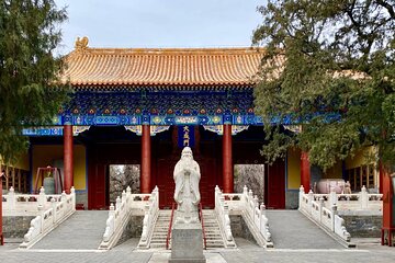 2.5h History Walking Tour in Confucius Temple & Guozijian Museum