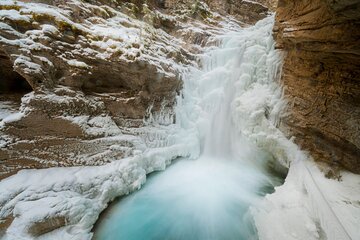 Winter Tour From Calgary Lake Louise Johnston Canyon Banff Town