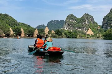 Scenic Ninh Binh: Hoa Lu, Trang An, Buffet Lunch, Bike, Boat Tour