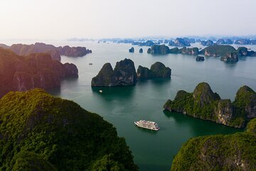 3 Days 2 Nights Halong Bay Exploration on a Luxury Cruise