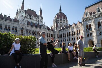 Budapest's Greatest Hits - Full Day Tour with Lunch & Metro Pass