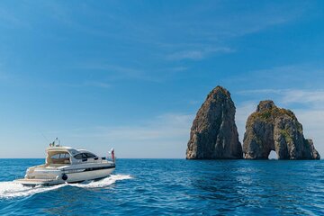 Private Boat Tour to Capri 