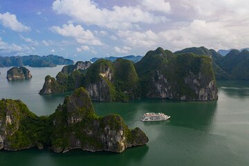 2 Days and 1 Night Ha Long Bay Luxury Escape on Apple Cruise